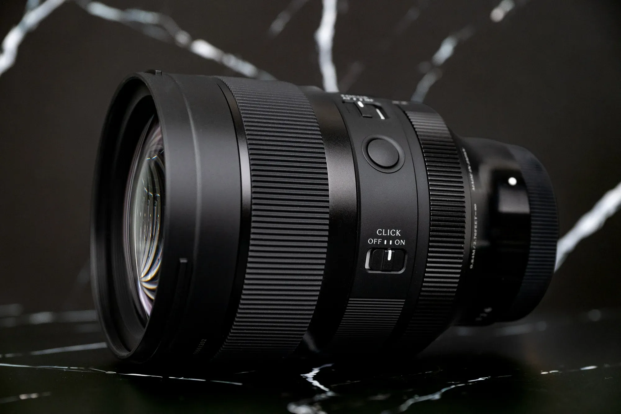 Sigma 85mm f/1.2 DG Art vs 105mm f/1.4: Ống kính tele premium nào cho chân dung?