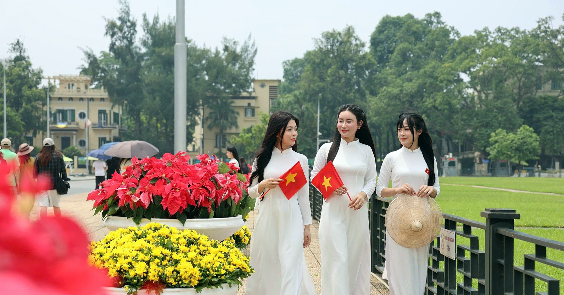 Quốc khánh du lịch: Ai đang dẫn đầu về doanh thu và khách quốc tế?