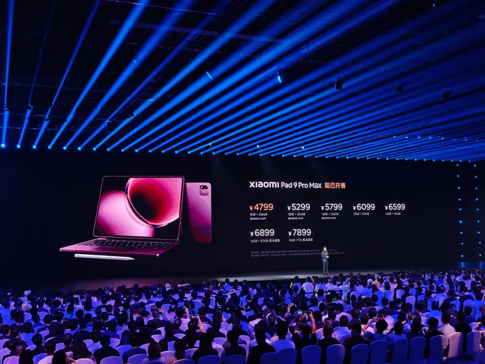Xiaomi 18 Fold giá 42,7 triệu: có nên nâng cấp từ flagship thường?