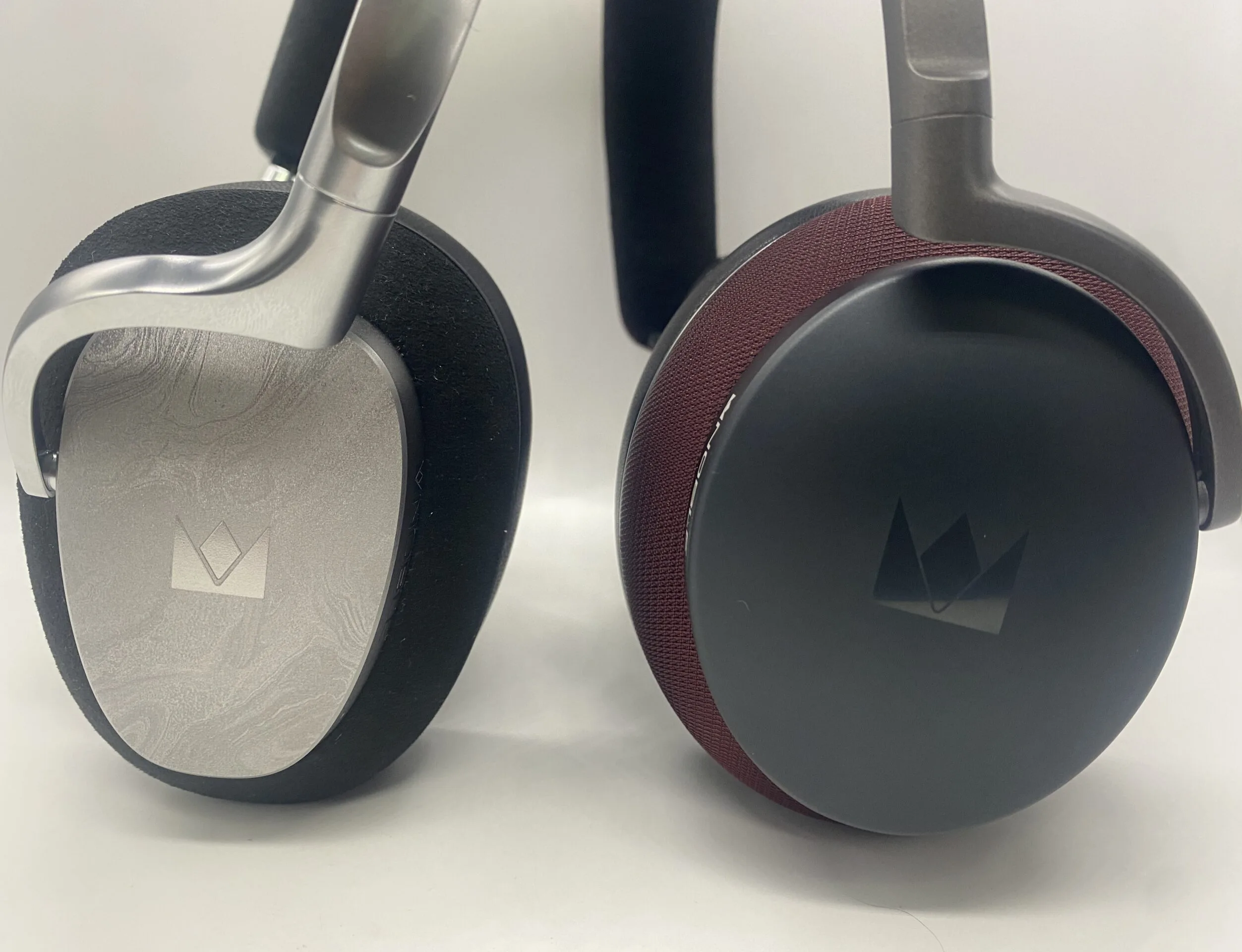 Astell & Kern Clarus vs Noble FoKus Artemis: chọn tai nghe in-ear cao cấp nào cho độ chi tiết tối đa?