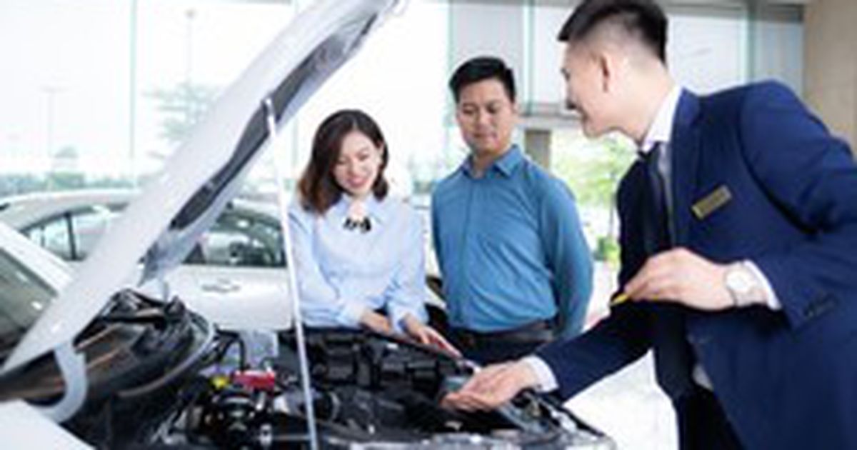 Giảm giá hàng trăm triệu đồng: Có nên mua xe ngay bây giờ?