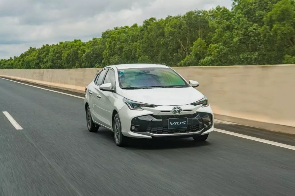 Khuyến mãi tháng 9 cho xe hybrid: mẫu nào đáng mua nhất?