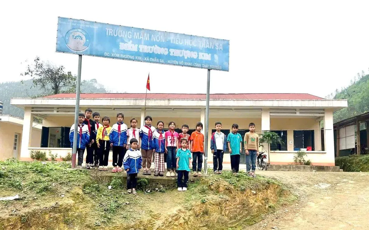 Giáo viên mang công nghệ vào vùng sâu: Khi Internet trở thành quyền học tập