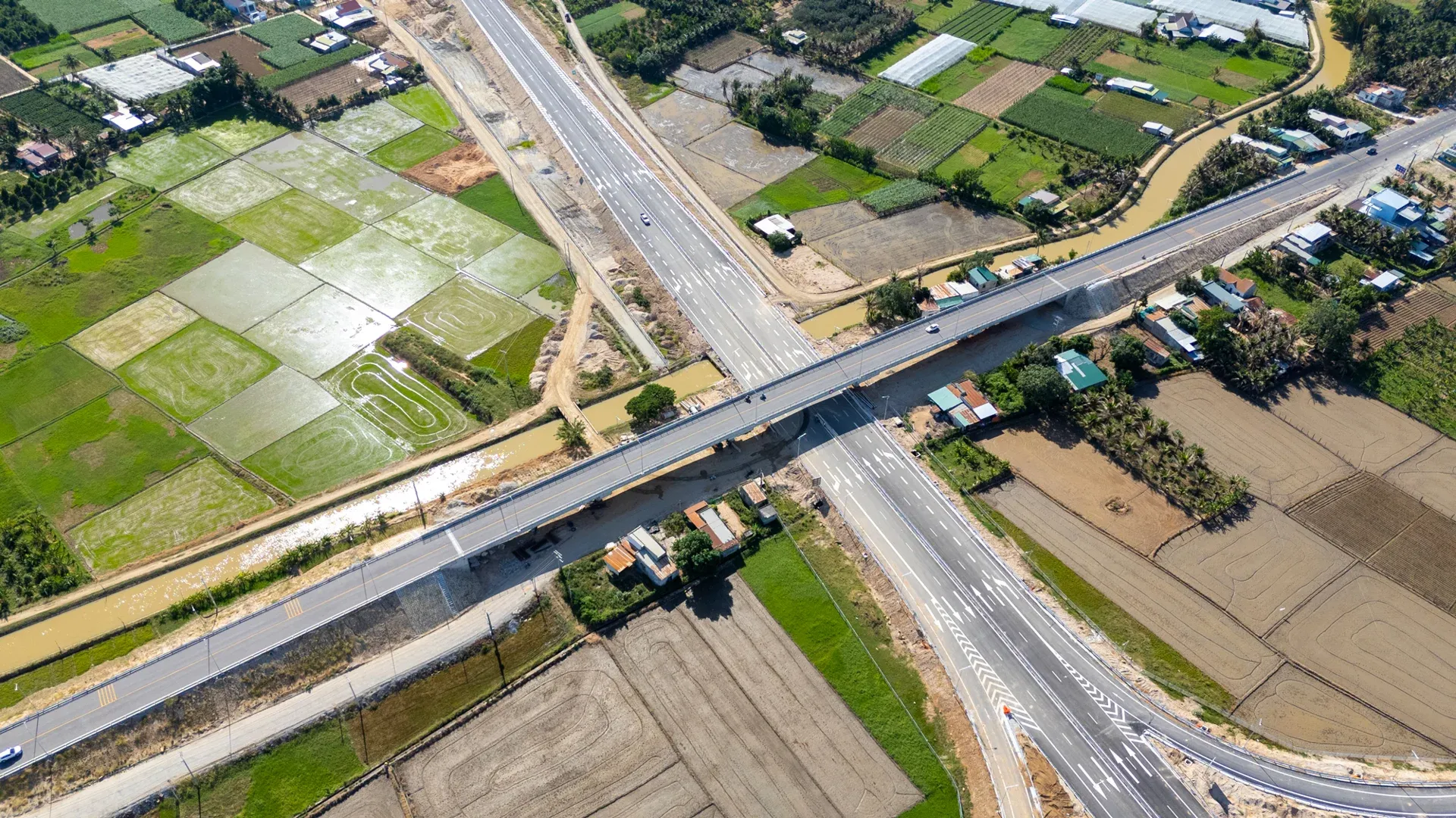 Vì sao vốn đầu tư hạ tầng khó chảy vào Đông Nam Á?