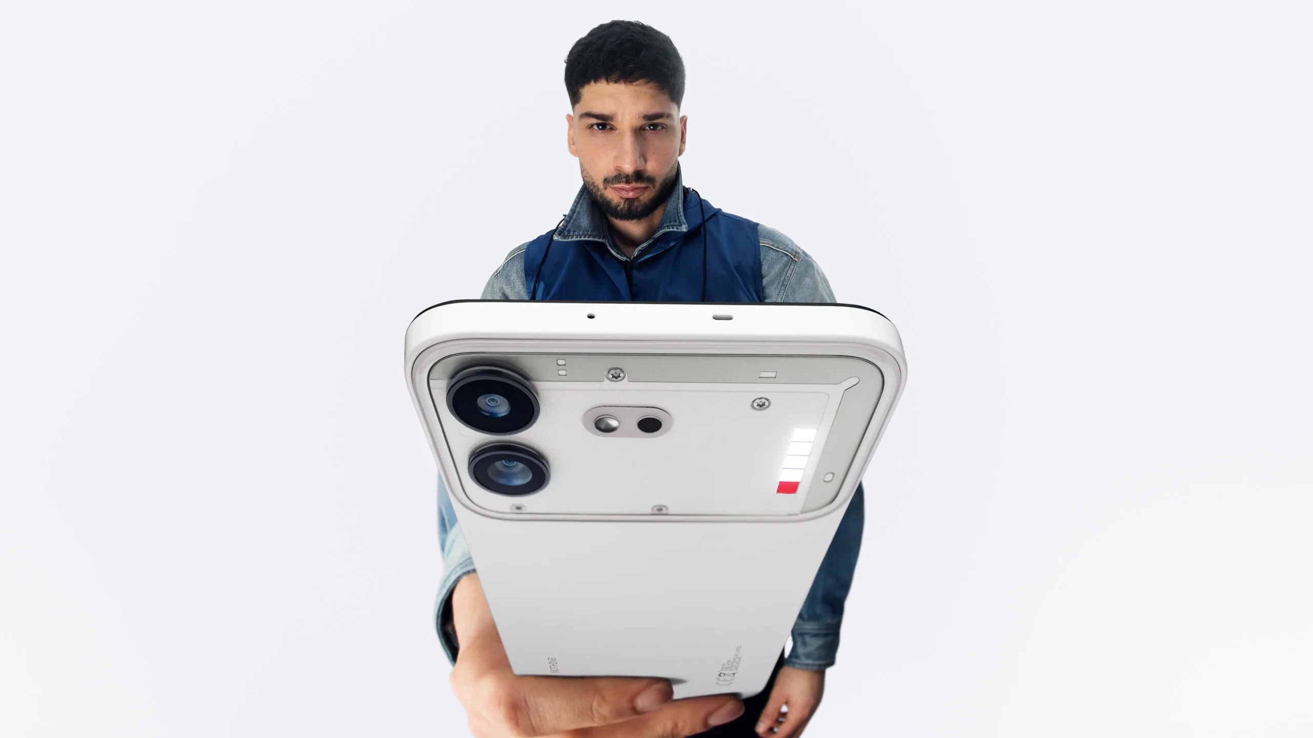 Nothing Phone (4b) Tiba Dengan Diskaun Awal dan Hadiah Percuma