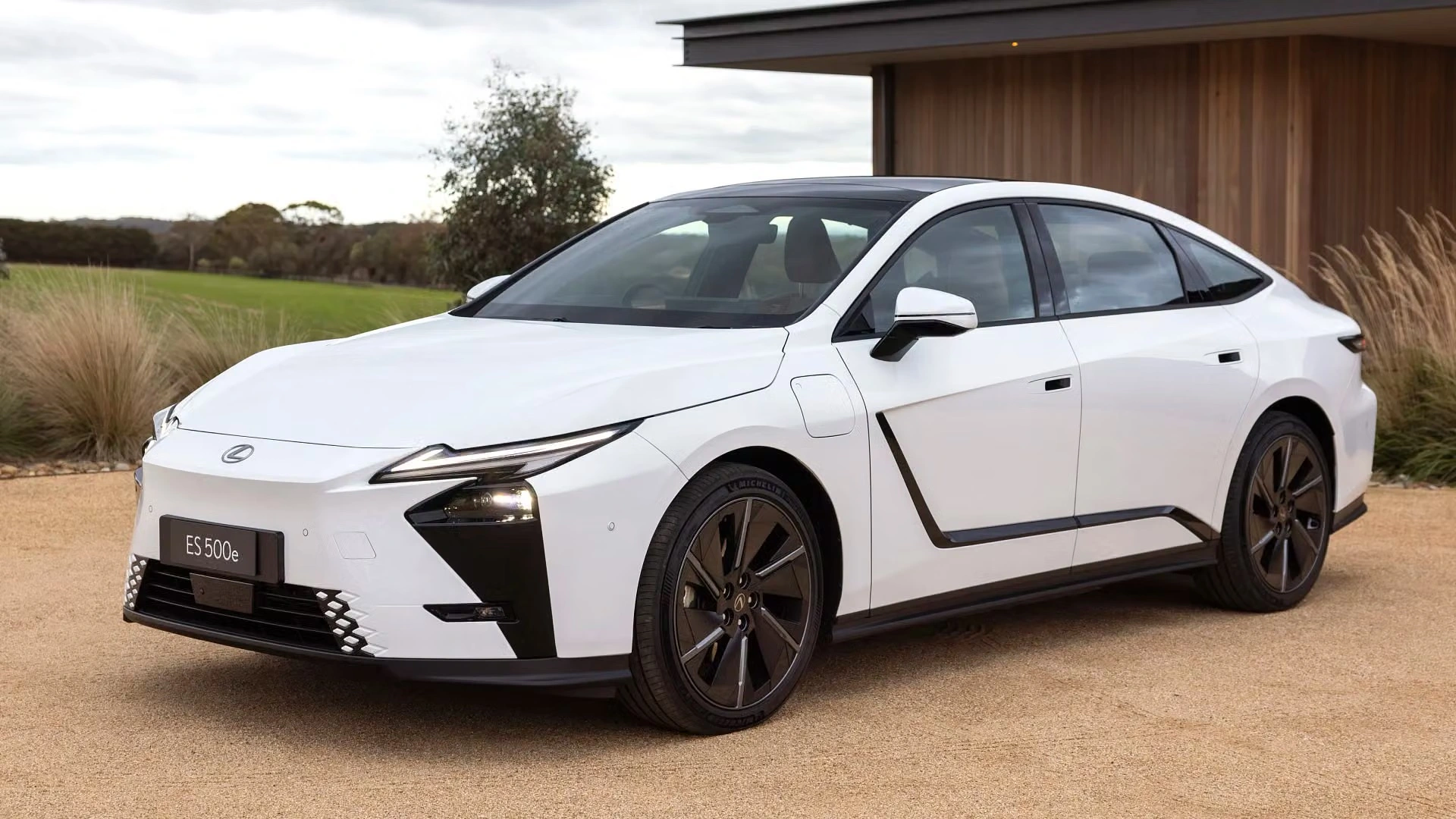 Lexus sản xuất xe điện tại Trung Quốc với công nghệ gigacasting của Tesla: chiến lược thay đổi ra sao?