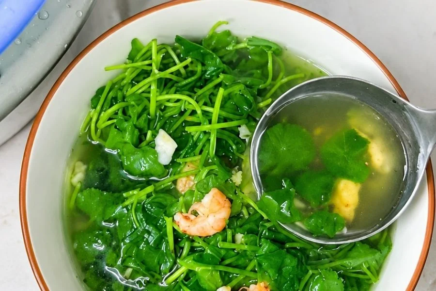 Canh chua mát lạnh cho ngày hè nóng bức: 6 công thức dễ làm