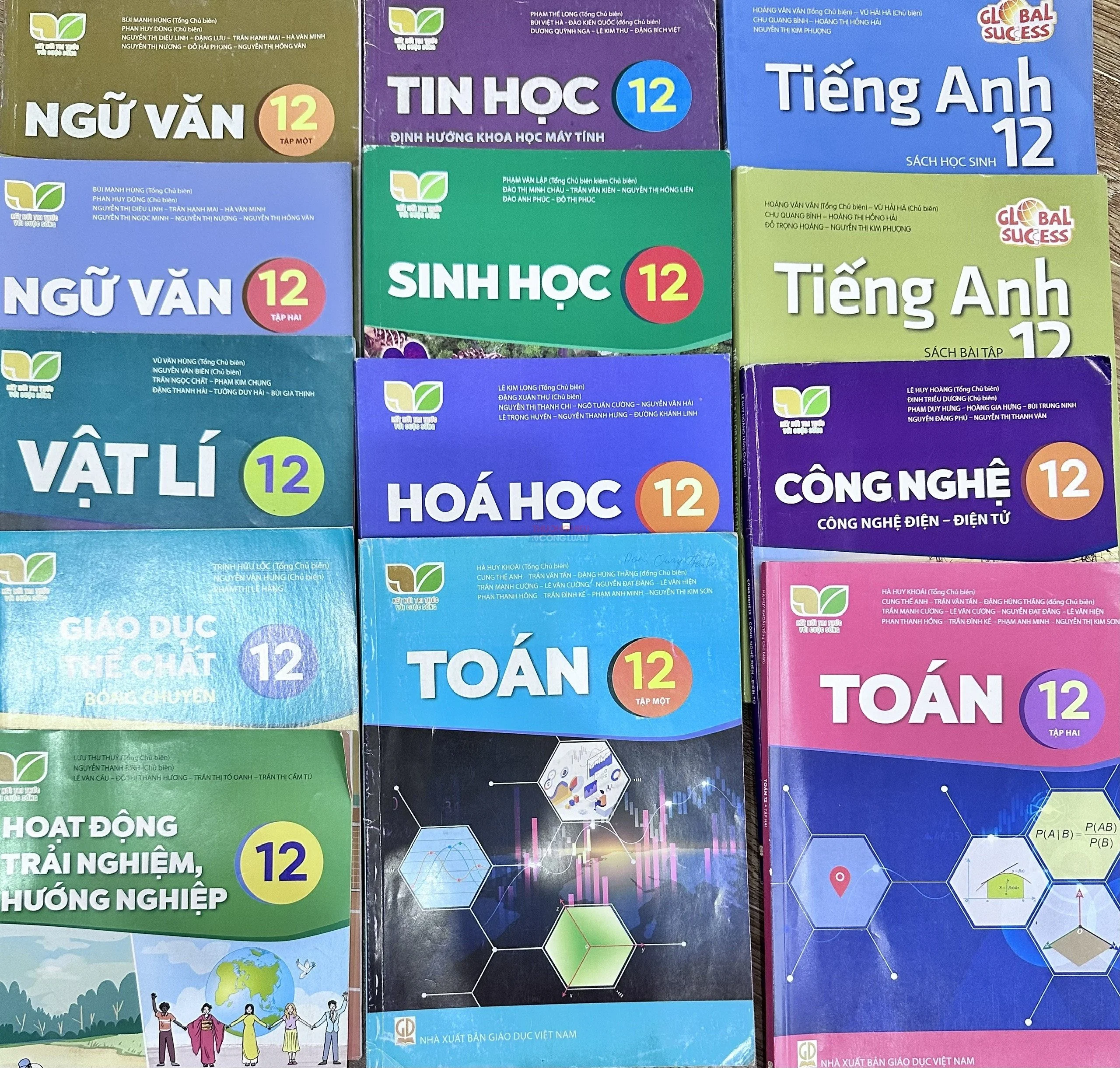Thiếu sách giáo khoa: lỗi hệ thống chứ không phải chuyện cá nhân