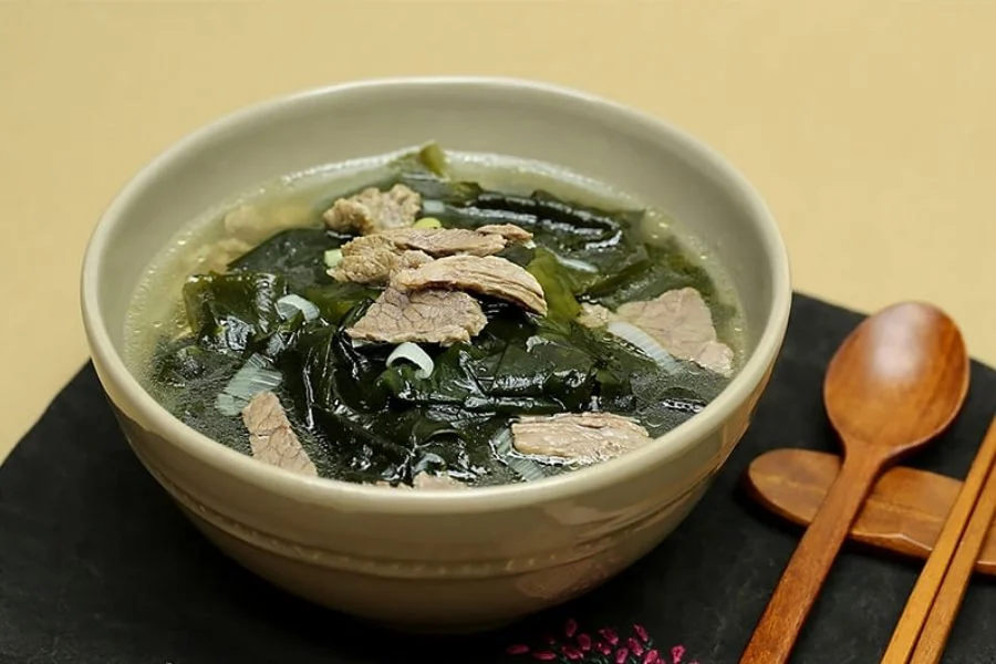 Canh chua mát lạnh cho ngày hè nóng bức: 6 công thức dễ làm