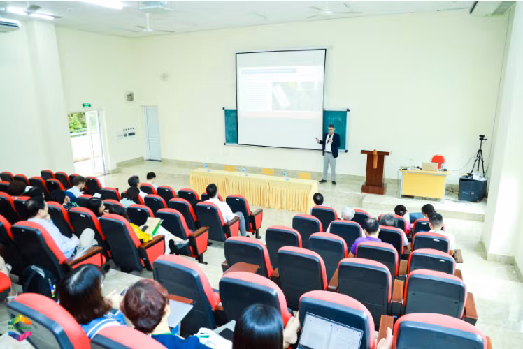 AI trong giáo dục phải đặt con người ở trung tâm