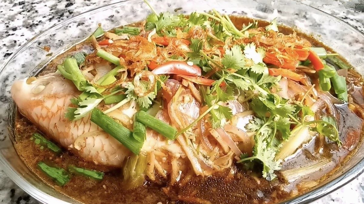 Khử mùi tanh cá hiệu quả: từ gia vị cơ bản đến kỹ thuật hấp với gừng