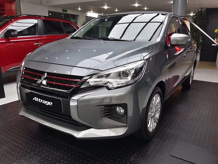 Mitsubishi Attrage giá 2026: nên mua bản nào trong sedan hạng B?