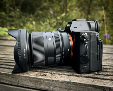Bộ ba ống kính zoom f/2.8 giá cạnh tranh của Samyang