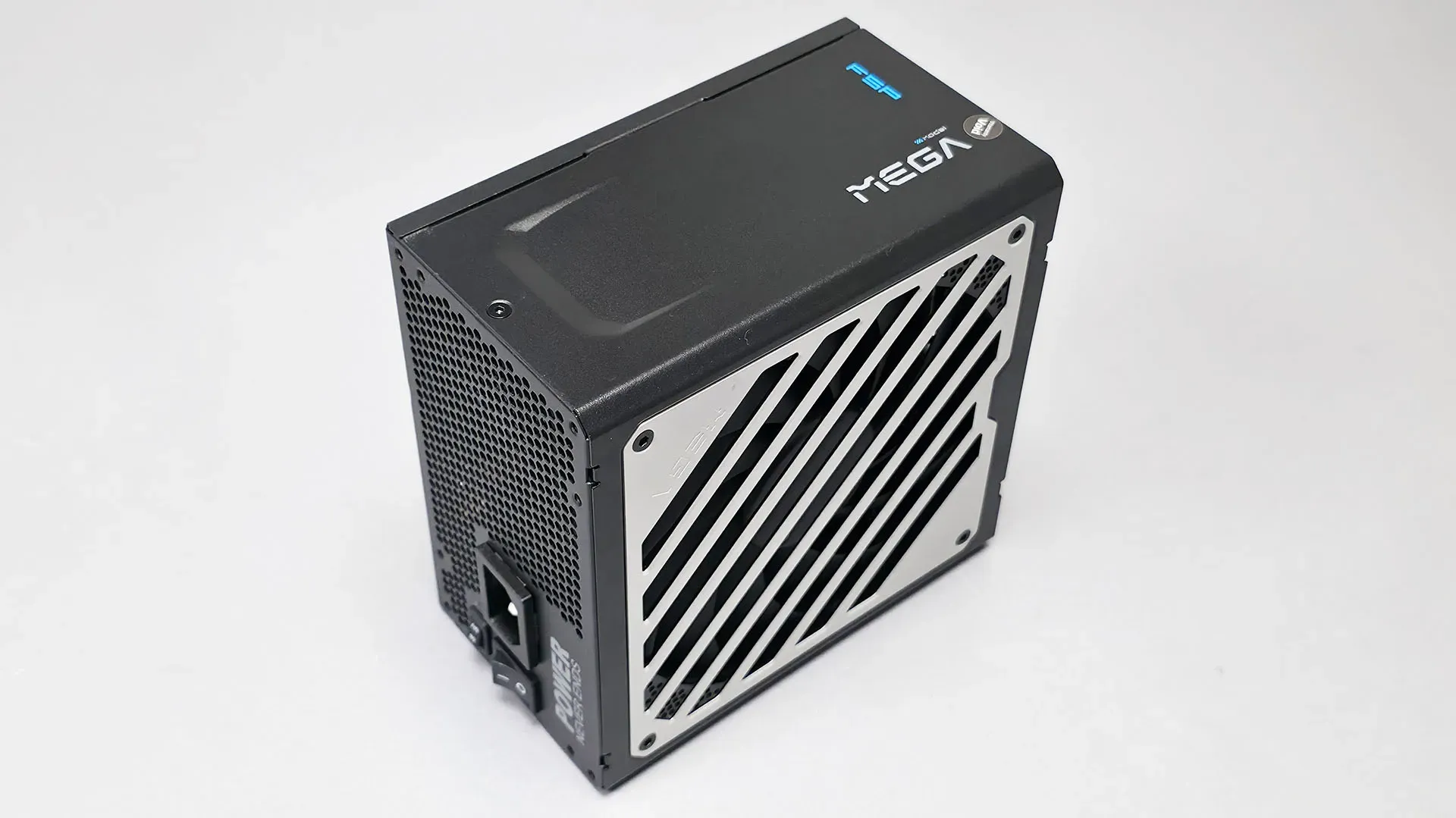 Nguồn Điện ATX 3.1 Và PCIe 5.1 Dưới 100 USD: Ba Lựa Chọn An Toàn Cho PC Gaming Tầm Trung