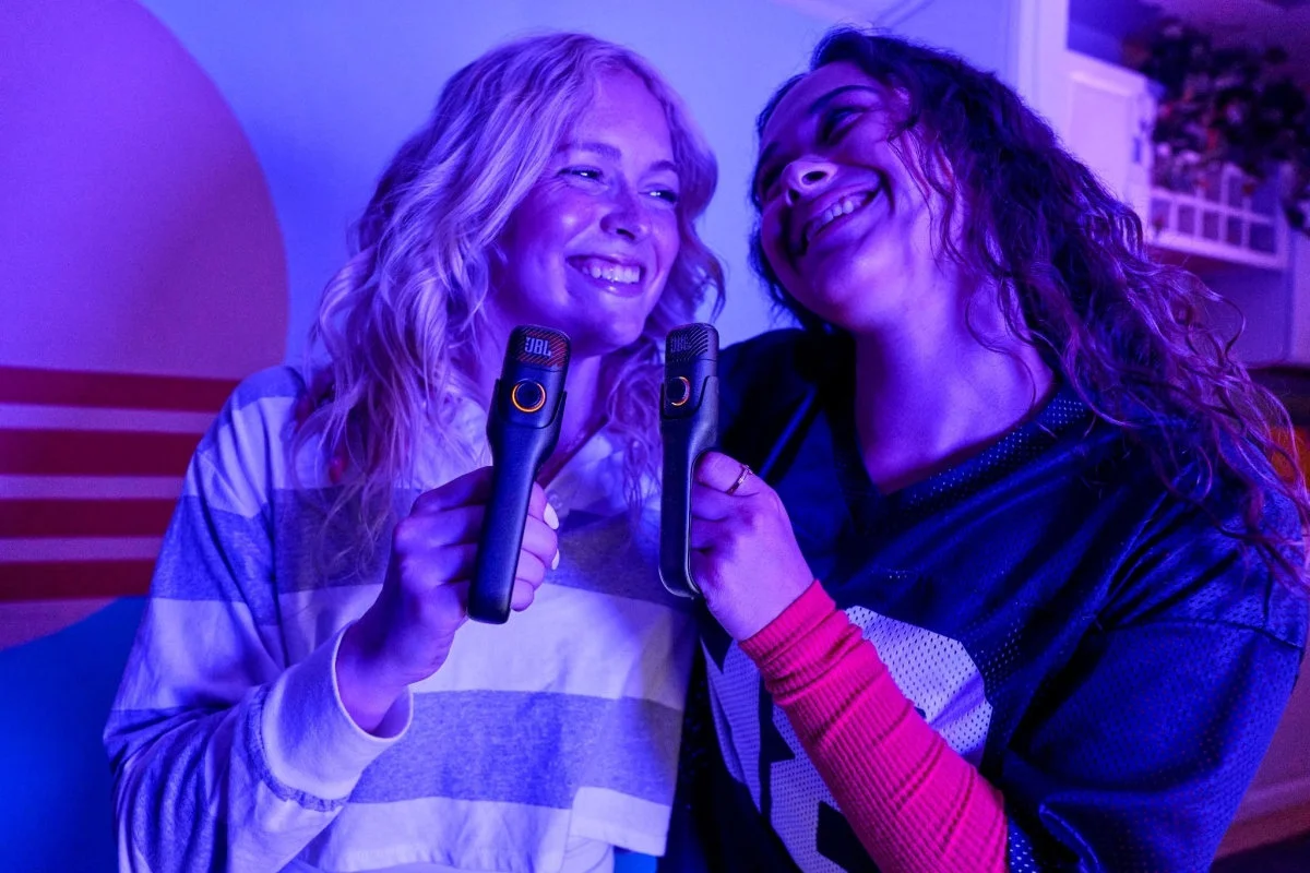 JBL EasySing Mic Mini: Micro AI tách giọng hát thời gian thực đáng tiền?