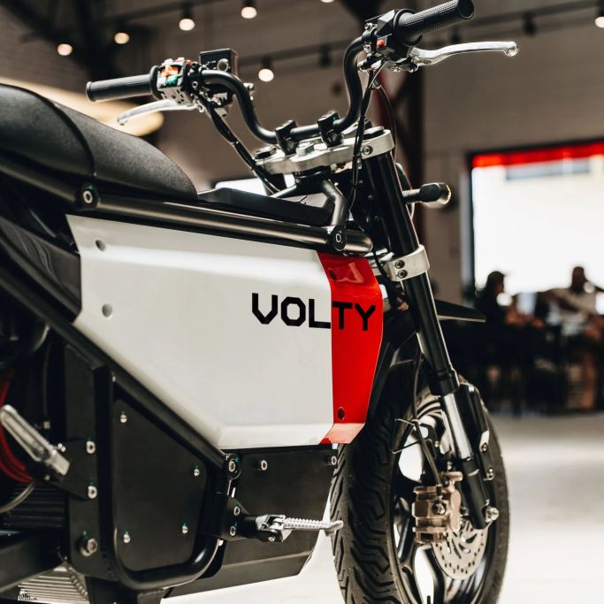 Nuen Moto Volty U1: Bước ngoặt xe máy điện đổi pin cho thị trường B2B