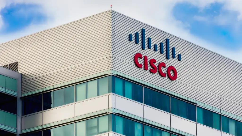 Cisco phát hành bản vá khẩn cấp cho IOS XR: ưu tiên vá ngay để cứu hạ tầng mạng