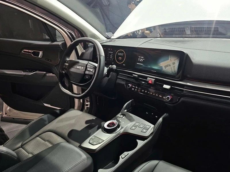 Kia Sportage thế hệ mới: vuông vức, hybrid và tham vọng SUV cỡ trung