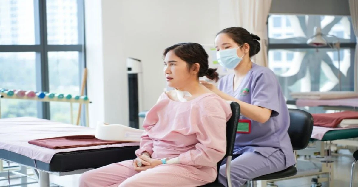 Bài tập phục hồi chức năng sau phẫu thuật khớp: Hướng dẫn an toàn từ chuyên gia