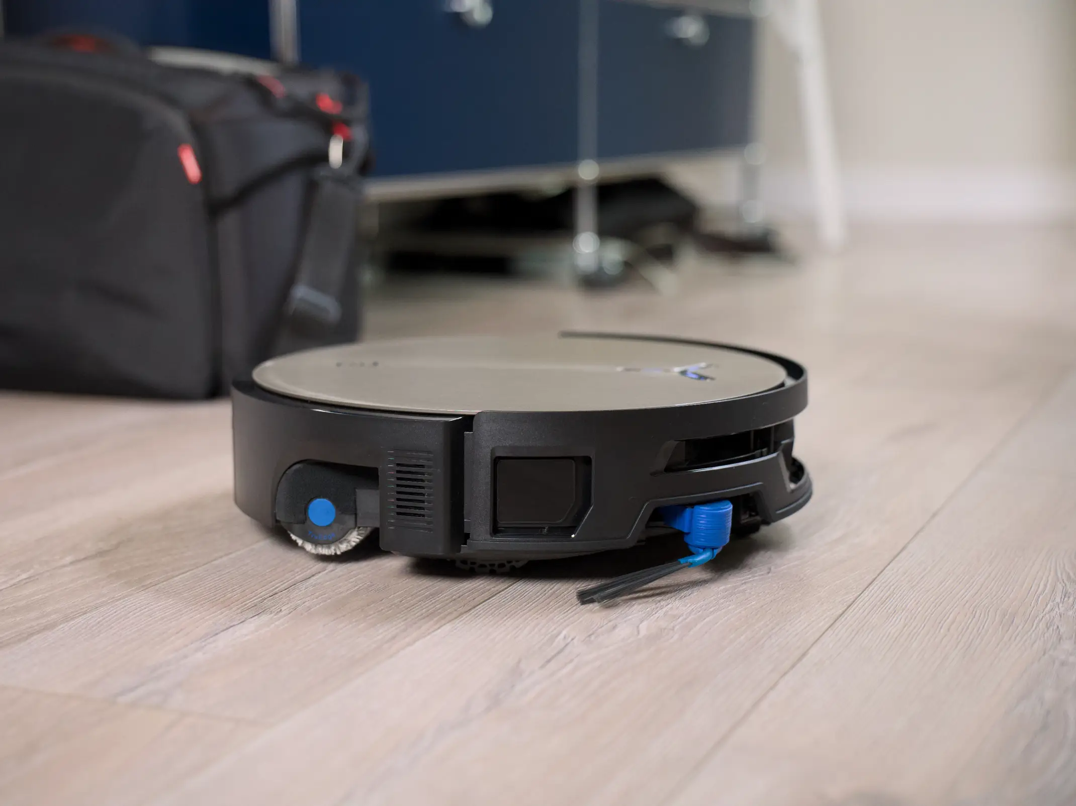 Deebot X12S OmniCyclone và bước ngoặt vệ sinh nước thải
