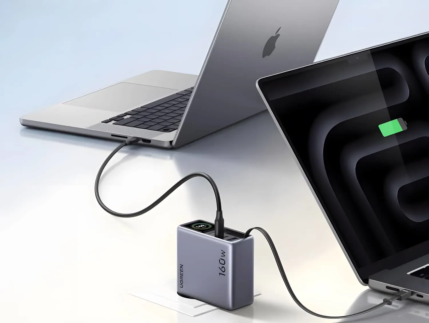 Bộ sạc GaN 160W Ugreen Nexode Pro cho MacBook Pro M3 Max