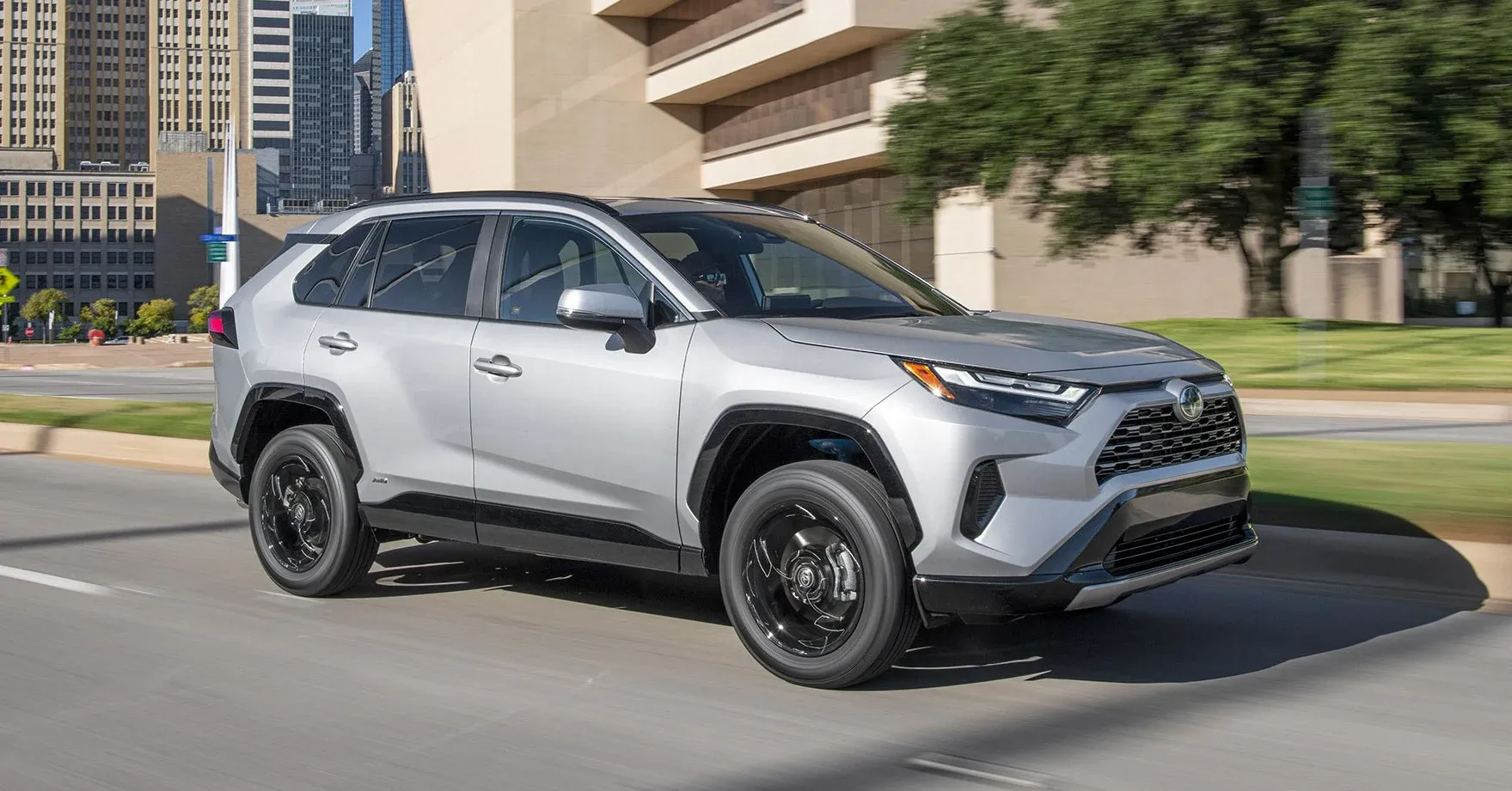 6 lỗi thường gặp trên Toyota RAV4: Hướng dẫn kiểm tra chi tiết khi mua xe cũ