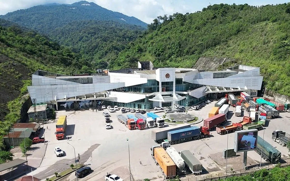 Miền Trung nâng cấp hạ tầng cửa khẩu Lào để bứt phá giao thương