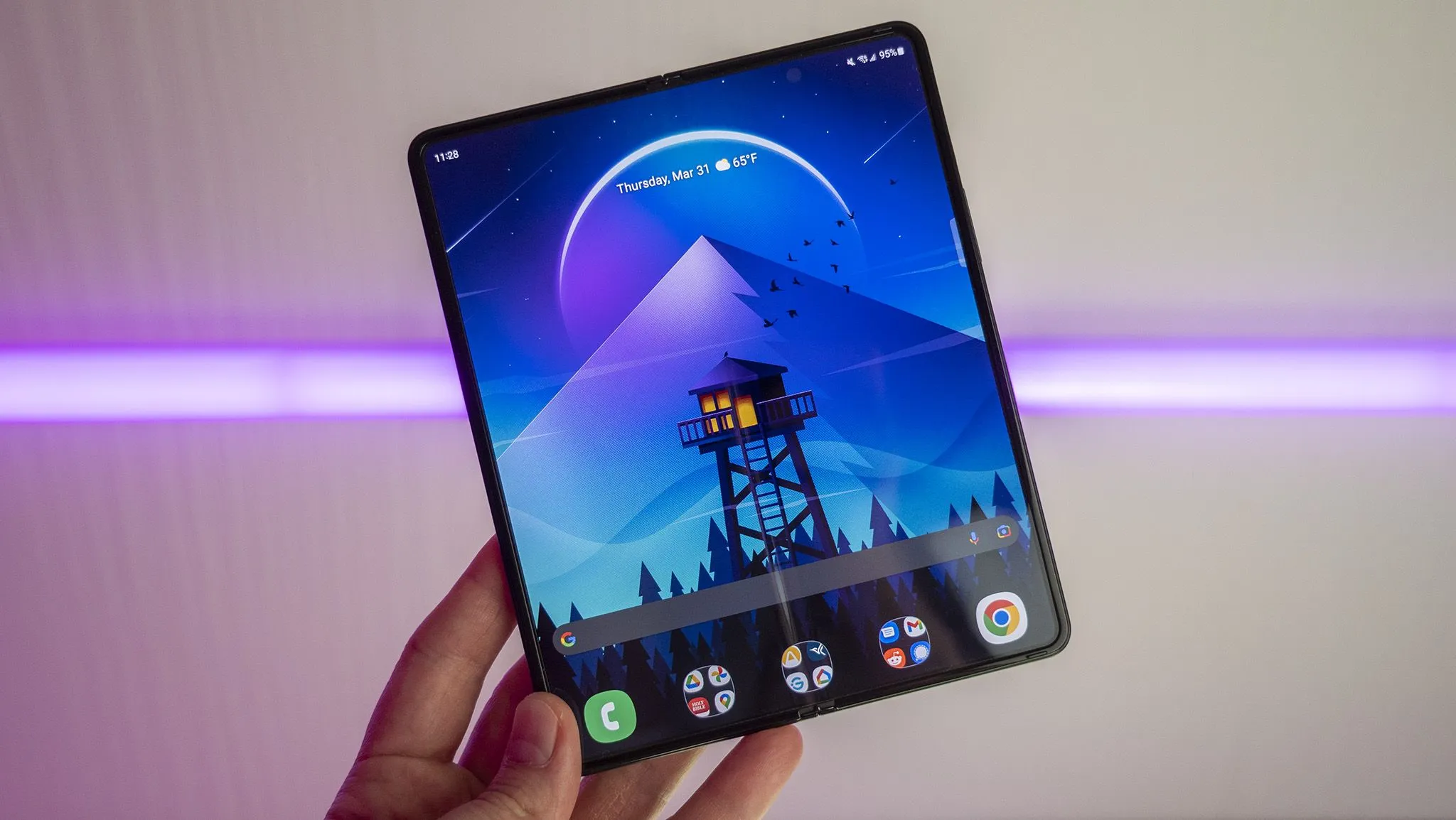 Galaxy Z Fold 3 và Z Flip 3 hết hỗ trợ: nên nâng cấp lên điện thoại gập nào?