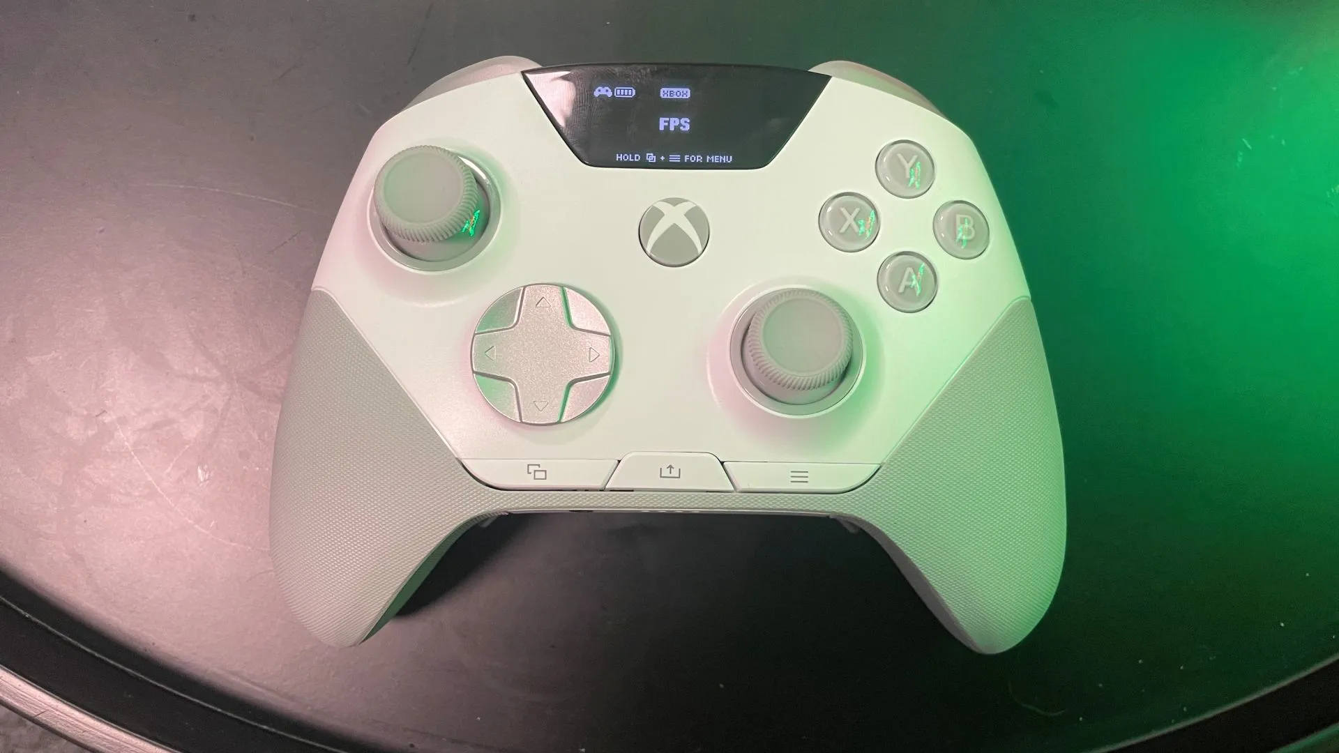 SteelSeries Aeon Pro: bộ điều khiển gaming cao cấp có đáng tiền?
