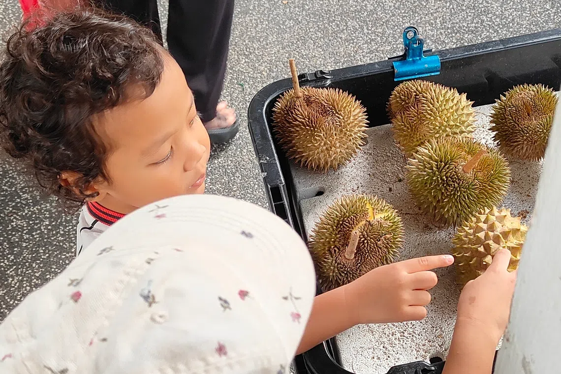 Ajarkan Anak Mengenali Batasan Tubuh dan Sentuhan Selamat