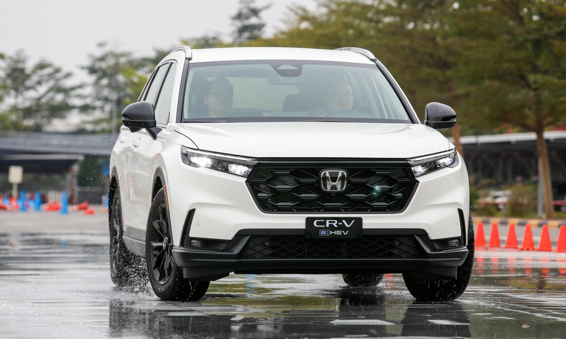 Honda HR-V và CR-V giảm giá mạnh: Có nên xuống tiền?
