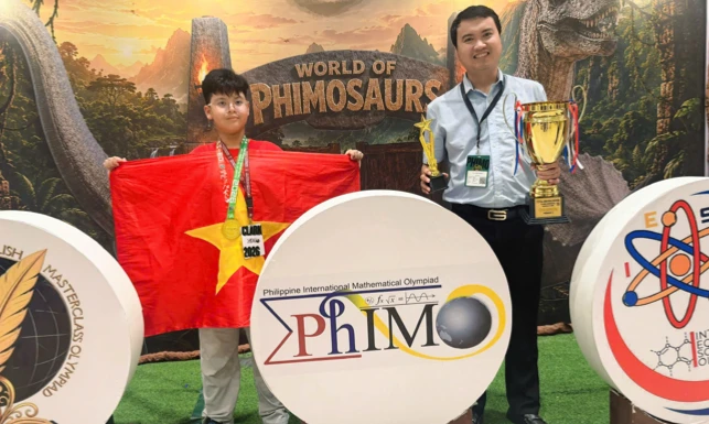 Học sinh lớp 6 vô địch Olympic Toán học quốc tế PhIMO