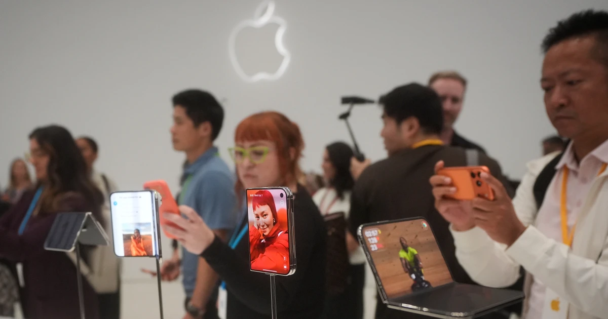 iPhone Duo màn hình gập: Có nên nâng cấp từ iPhone 15 Pro Max?