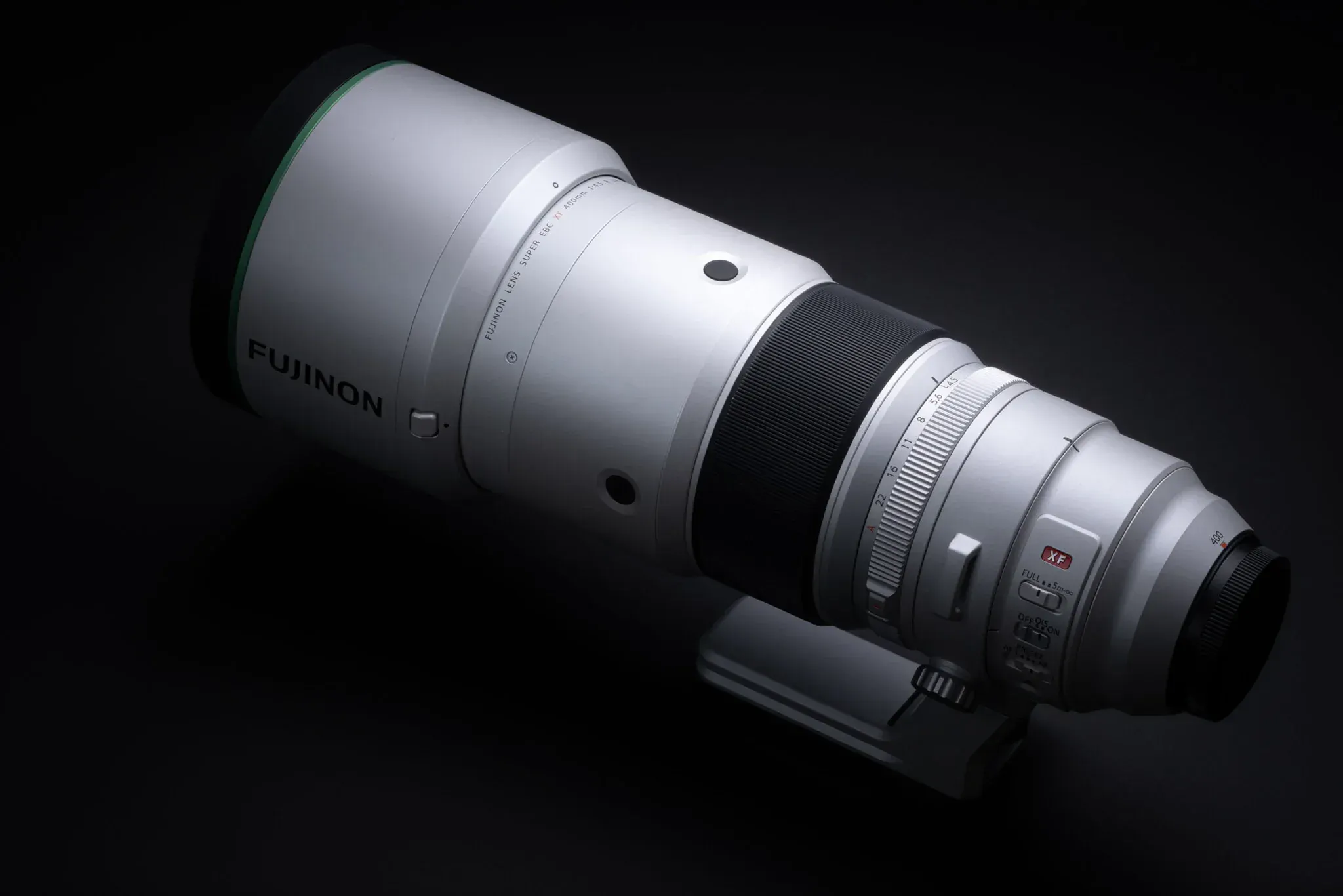Fujinon XF400mm f/4.5: Tele siêu nhẹ cho thể thao và chim bay