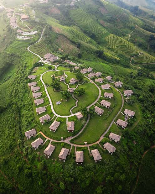 Từ nhà cũ giữa rừng và kho hàng lạc hậu thành homestay hiện đại