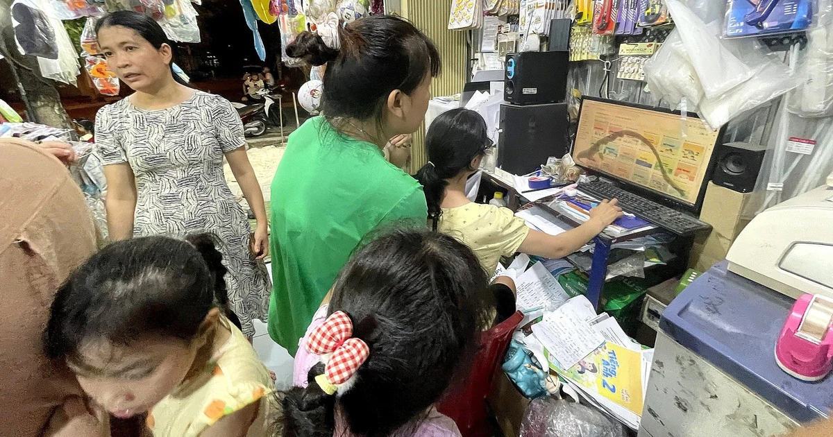 Khủng hoảng thiếu sách giáo khoa trước ngày Đà Nẵng khai giảng