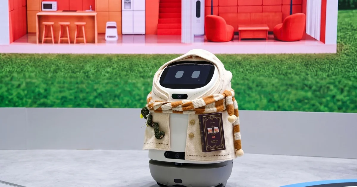 Robot Doova: nghe kêu cứu, gọi video, bảo vệ người già sống một mình