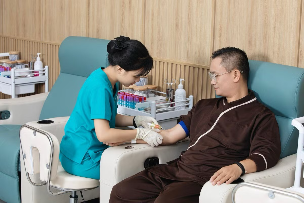 Tại sao người trên 40 tuổi phải lập kế hoạch sức khỏe dài hạn