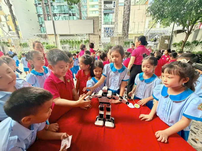 Trường THPT Châu Văn Liêm đưa AI vào học đường