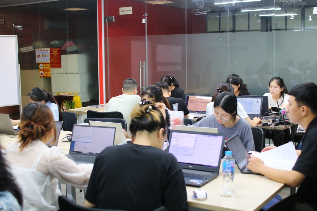 Từ thi giấy sang thi máy tính: Học sinh cần chuẩn bị gì?
