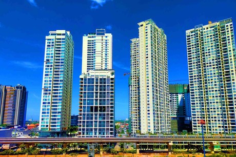 Loạt doanh nghiệp bất động sản bị phạt vì vi phạm công bố thông tin