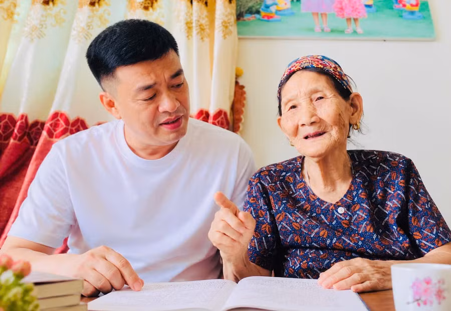 Âm nhạc truyền thống không tuổi tác: từ mái đầu bạc đến sân khấu và lớp học