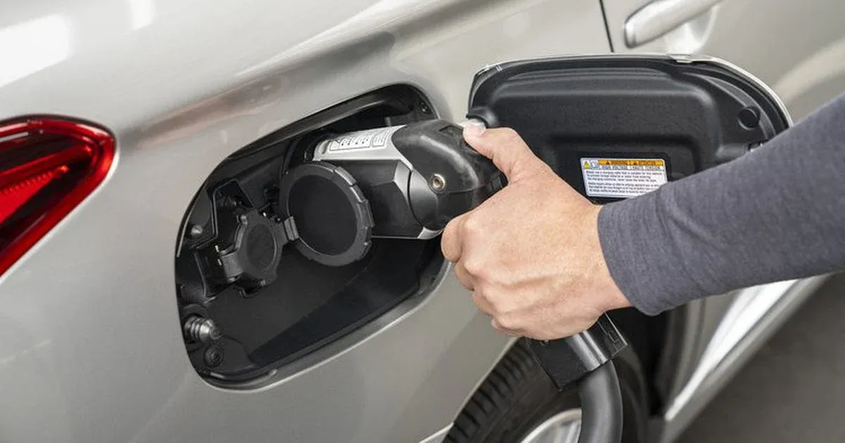 PHEV có thực sự tiết kiệm hơn xe điện thuần?