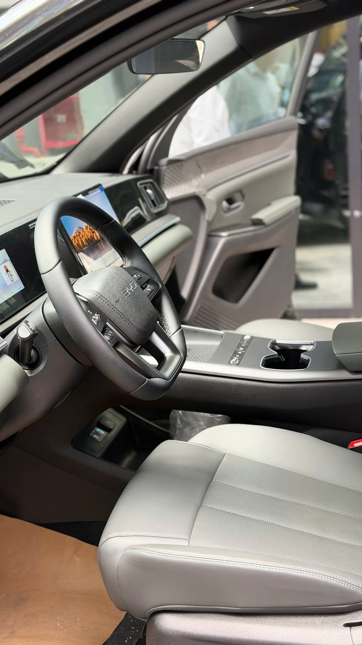 BYD Sealion 5 PHEV: SUV hybrid cắm sạc thách thức Mazda CX-5