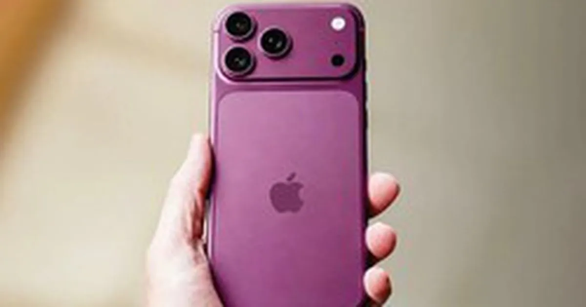 iPhone 18 Pro Max: Chọn màu và cảm giác cầm trước khi đặt