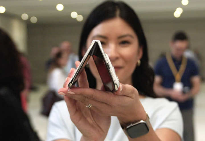 iPhone Duo màn hình gập: Apple tinh chỉnh hay phóng đại?