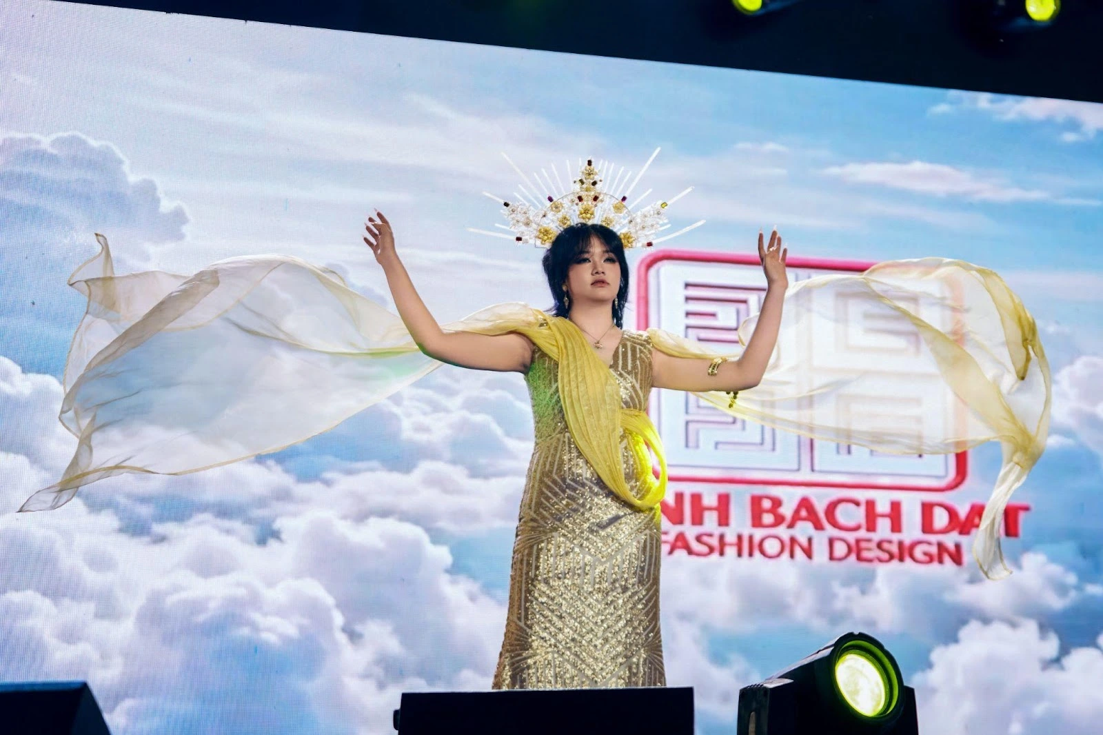 Từ Sài Gòn đến Manila: Di sản Việt trên sàn diễn quốc tế