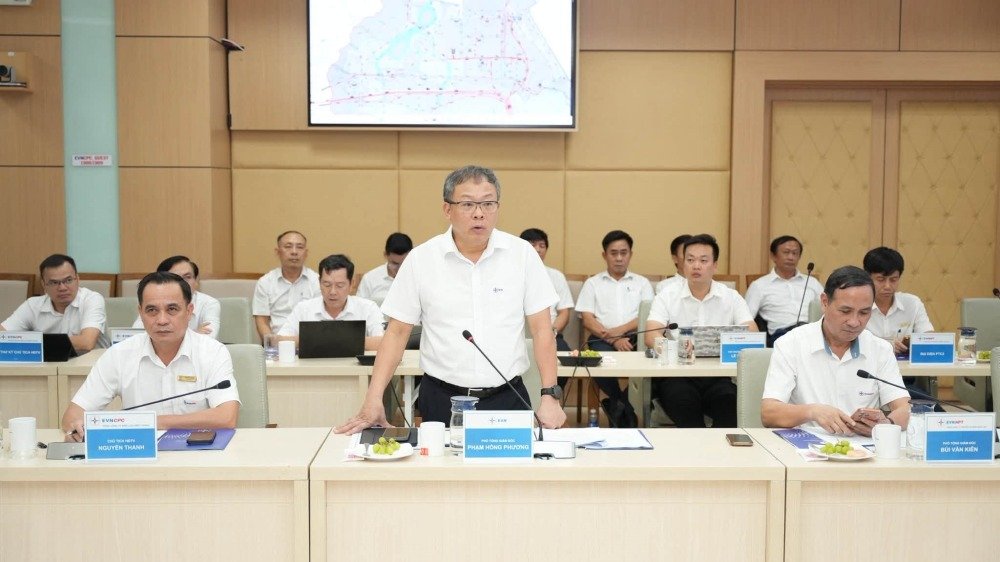 Hà Nội và TPHCM tăng tốc nâng cấp nguồn cung điện