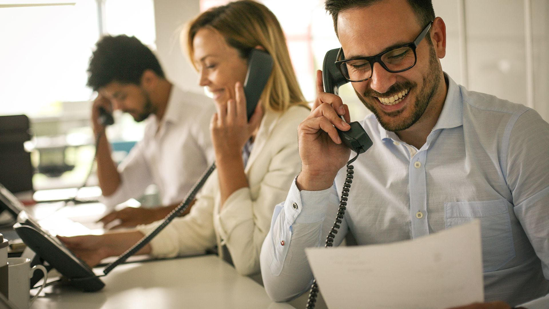 Giấu việc dùng AI từ sếp: nên công khai hay giữ bí mật?
