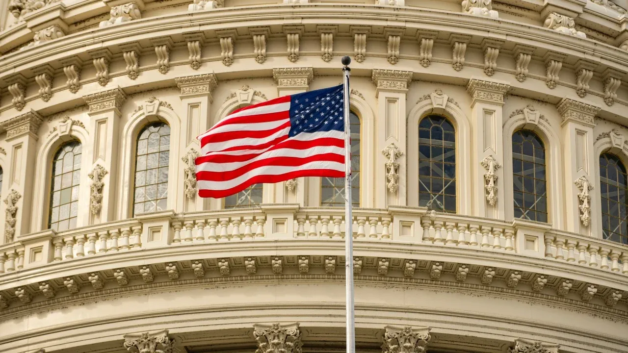 Clarity Act chỉ 15% cơ hội: vì sao dự luật tiền mã hóa bị mắc kẹt?